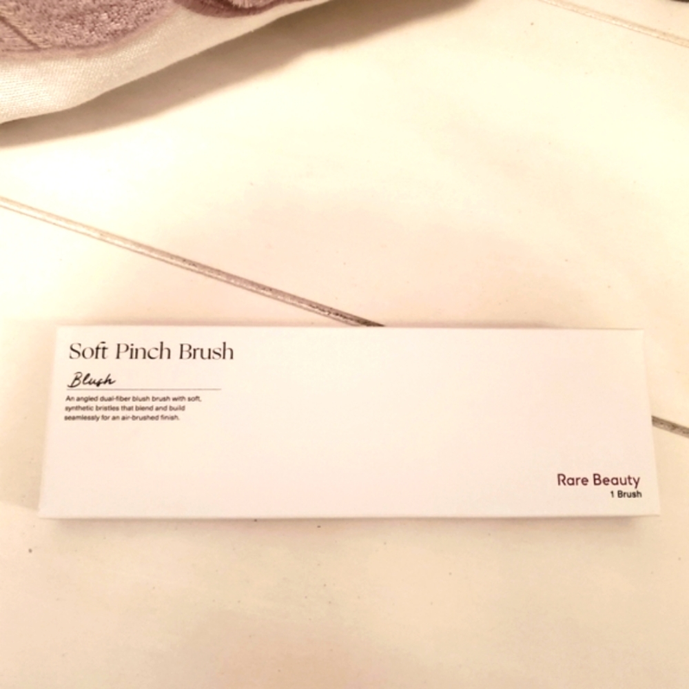 Rare Beauty Blush Brush